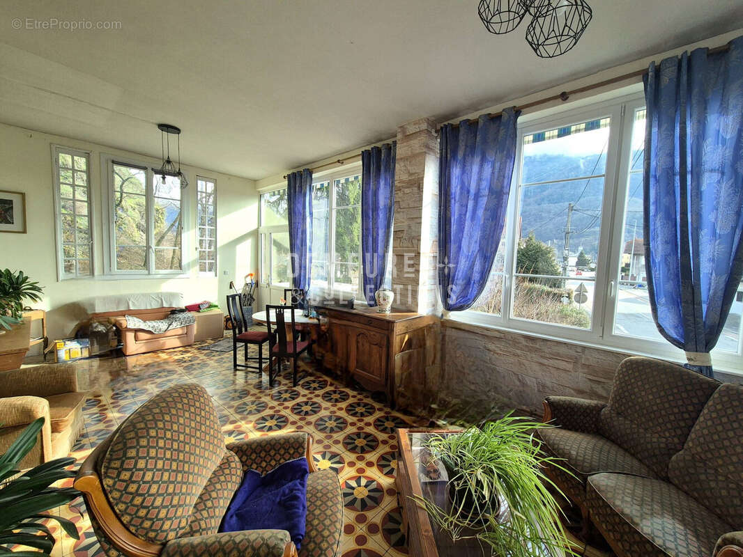 Maison à ALBERTVILLE