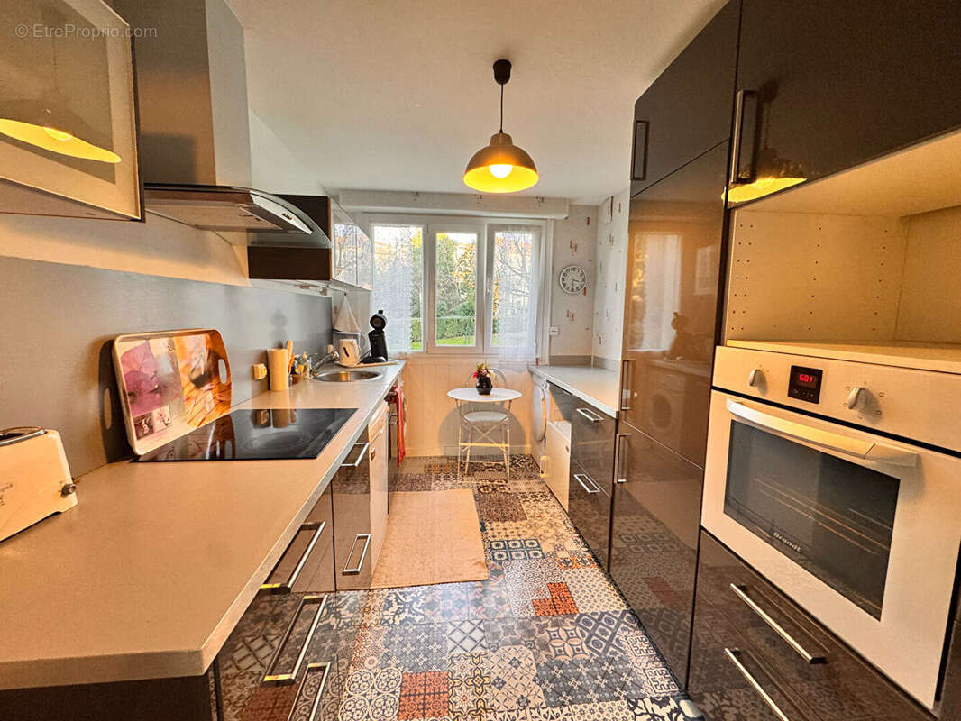 Appartement à MONTMOROT