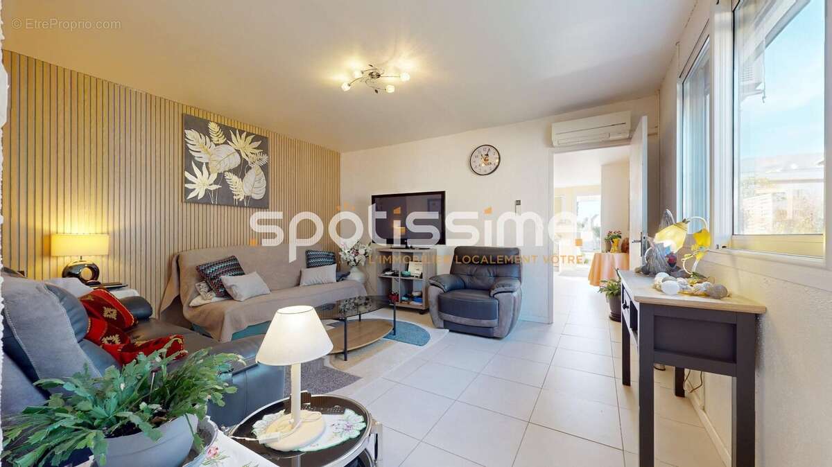 Maison de plain-pied 94 m² avec garage et jardin arboré  Quartier Mairie à Agde - photo 20