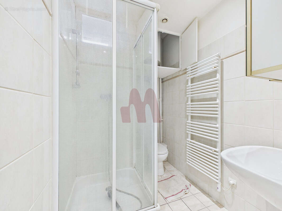 Appartement à LEVALLOIS-PERRET