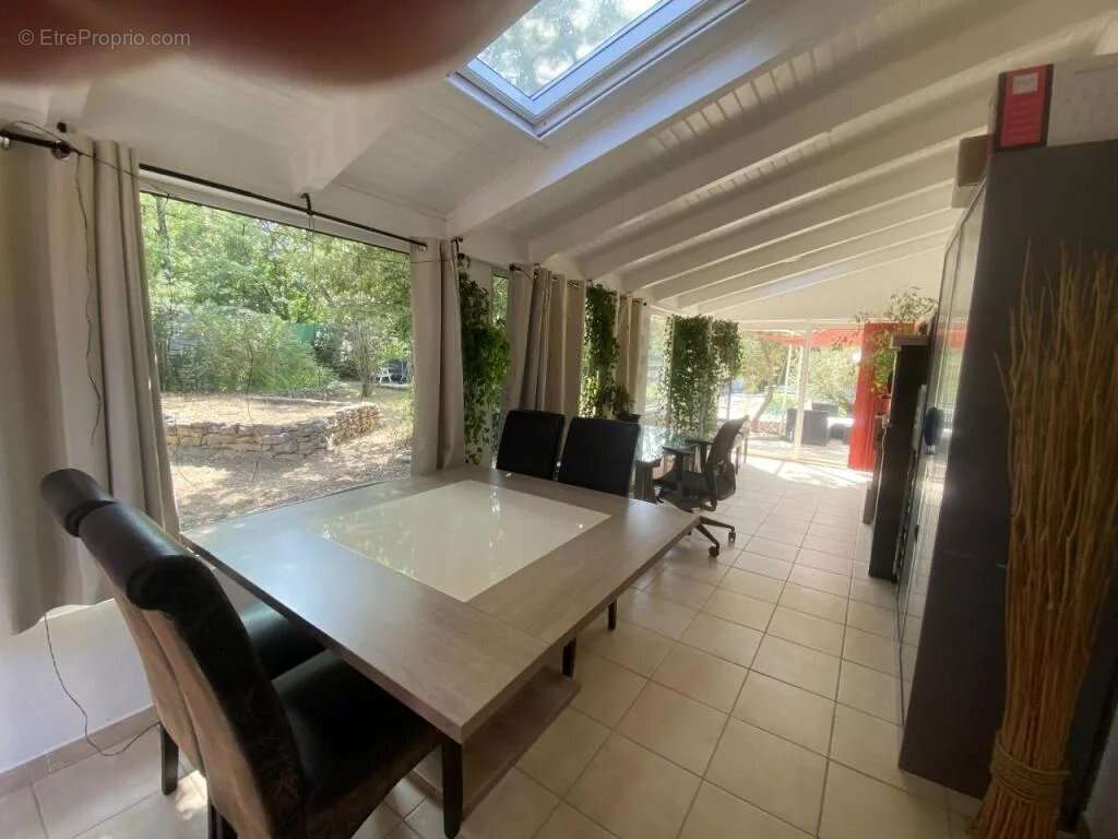 Maison à SAINT-MAXIMIN-LA-SAINTE-BAUME