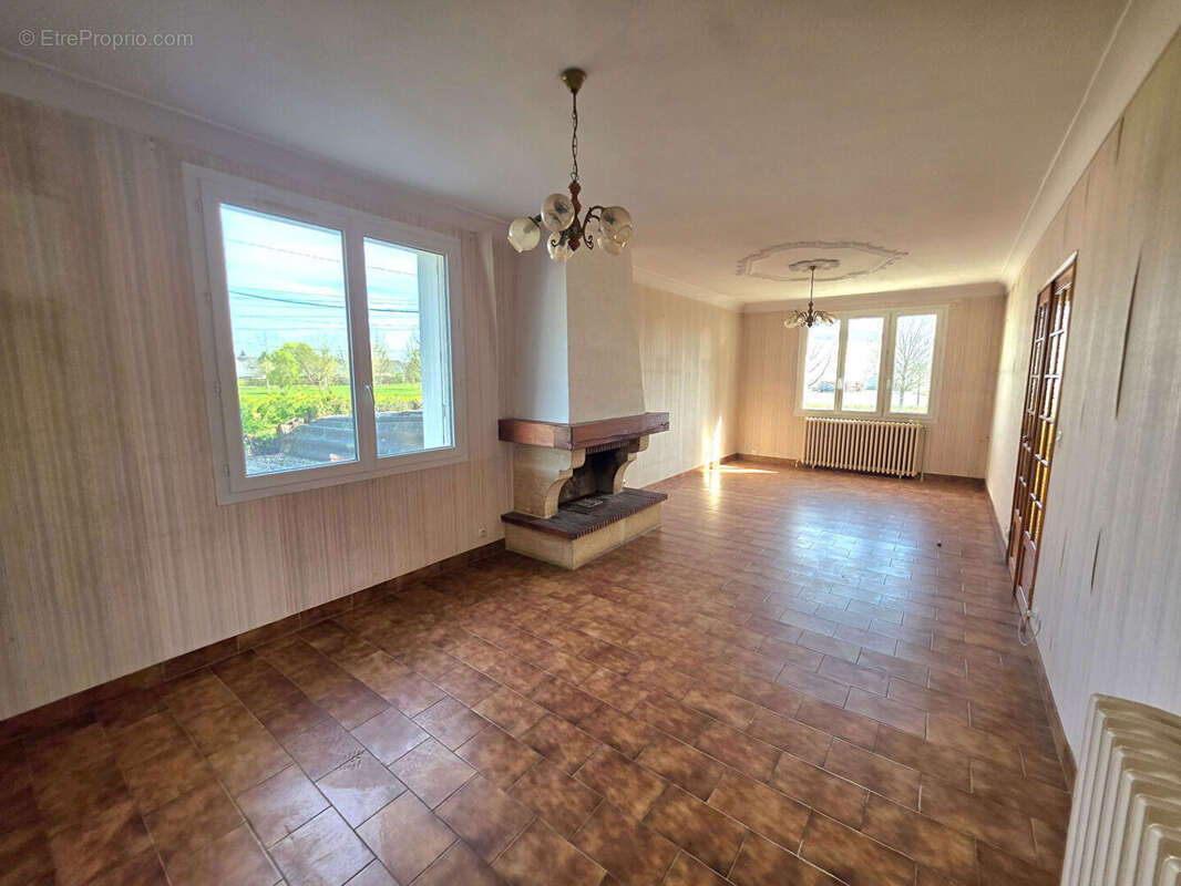 Maison 104m² à notre-dame-d'oé - photo 4
