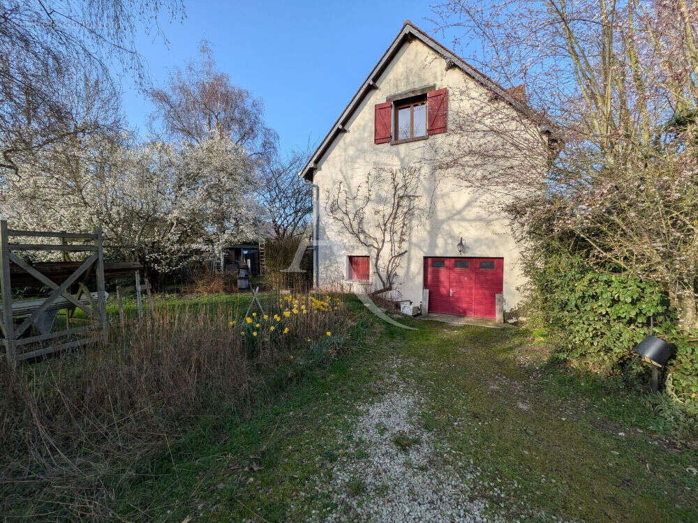 Maison à SAINT-SULPICE-DE-POMMERAY