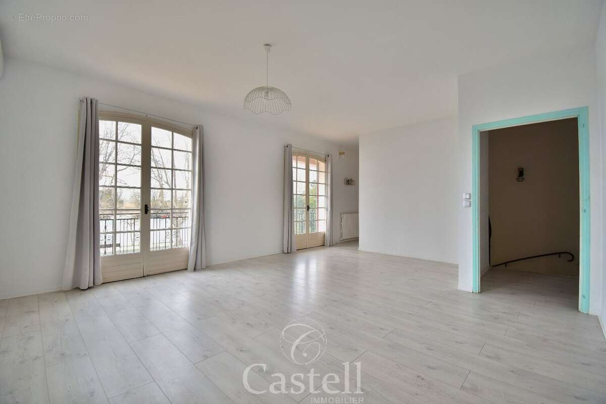 *** Maison "8 pièces" avec T3 indépendant, piscine et vue dégagée sur l'Hérault *** - photo 20