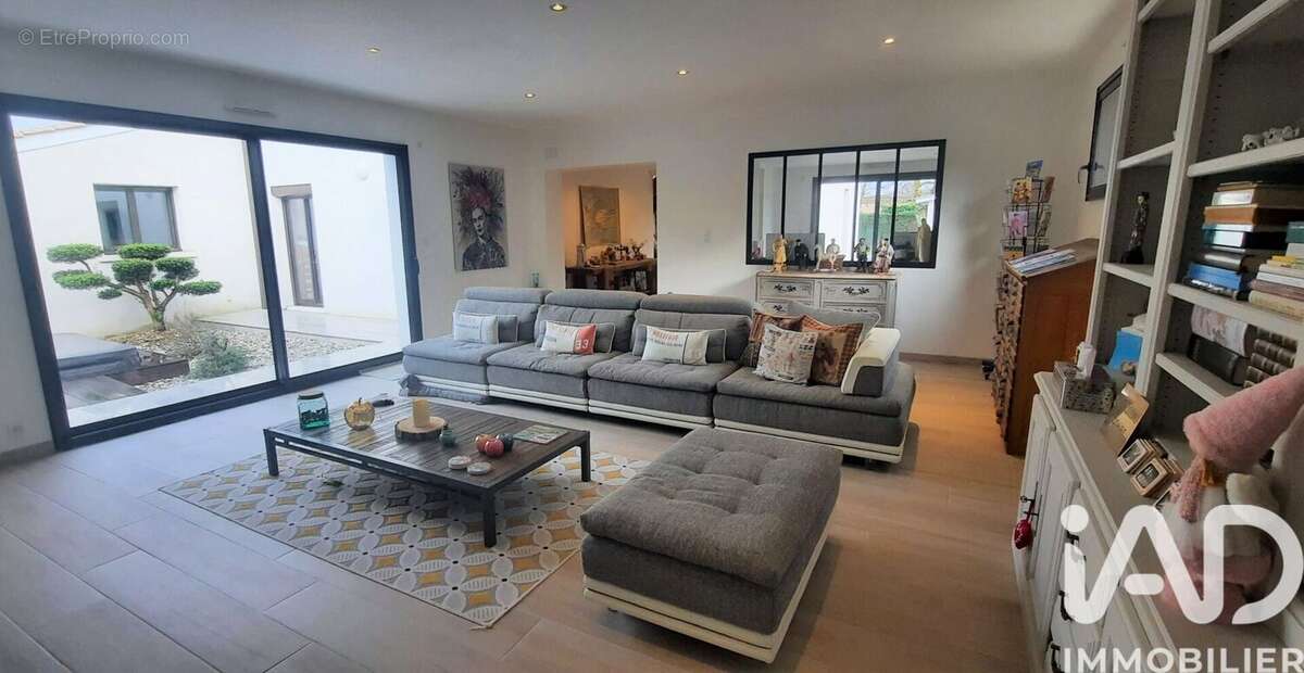 Photo 6 - Maison à SAINT-JEAN-D'ILLAC