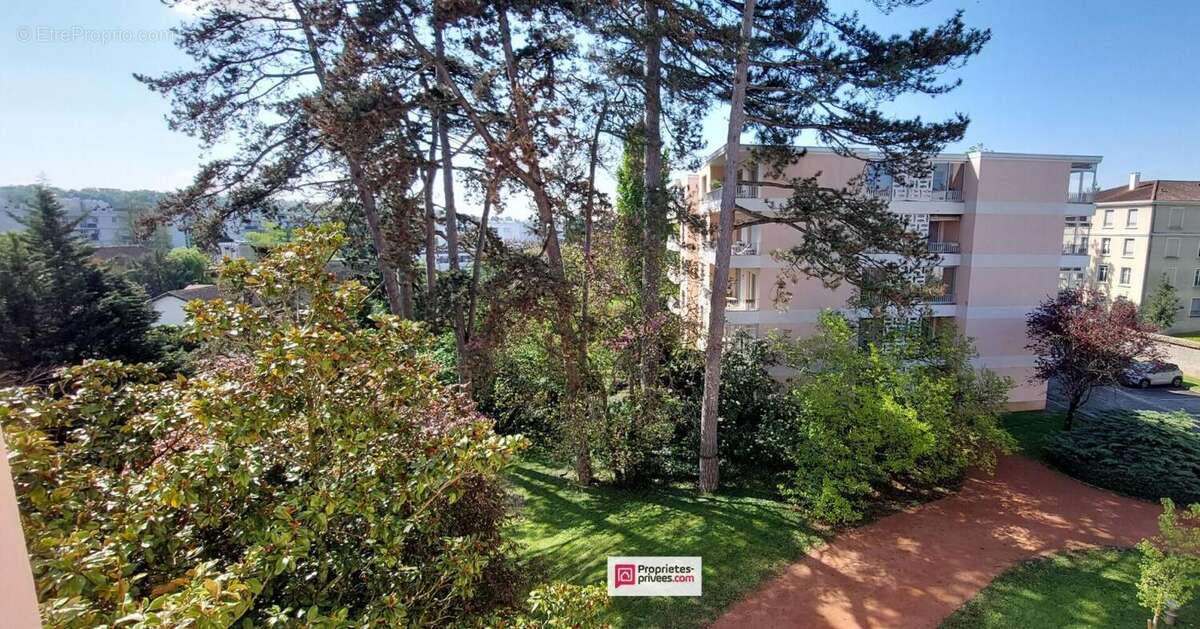 Appartement à TASSIN-LA-DEMI-LUNE