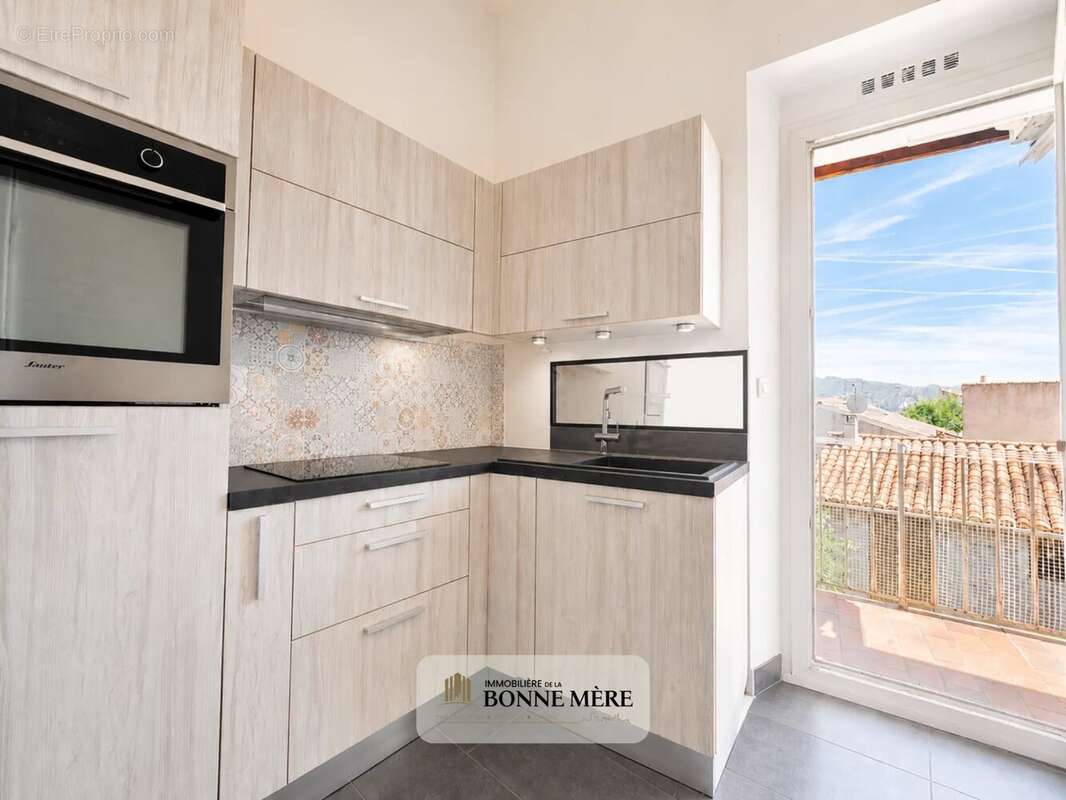 Appartement à MARSEILLE-12E