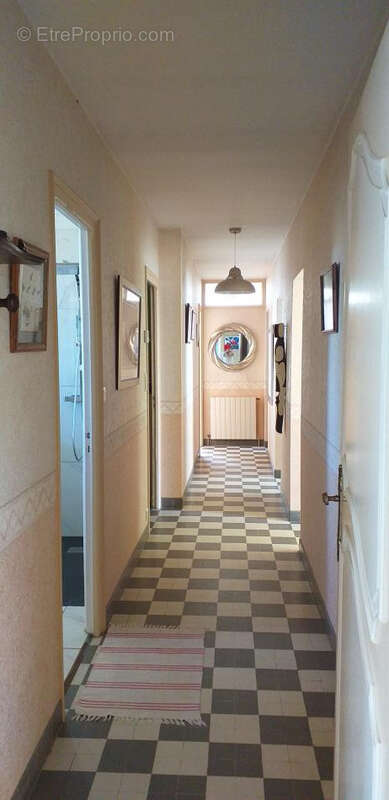 Maison à SAINT-NICOLAS-DE-LA-GRAVE