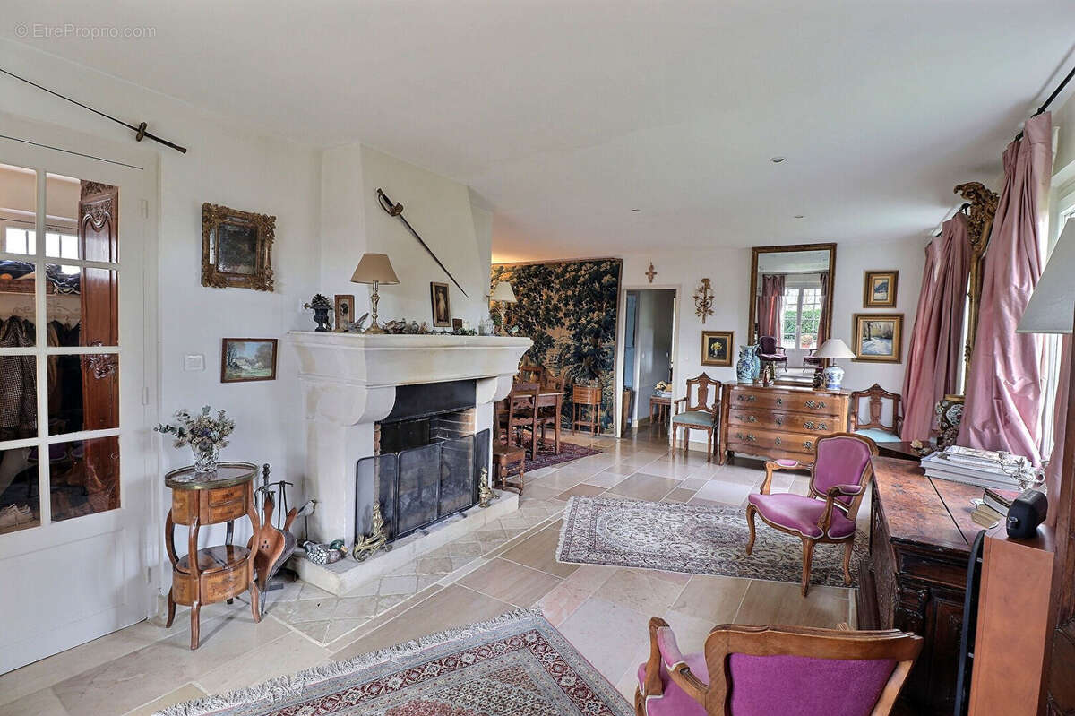 Maison à L'ETANG-LA-VILLE