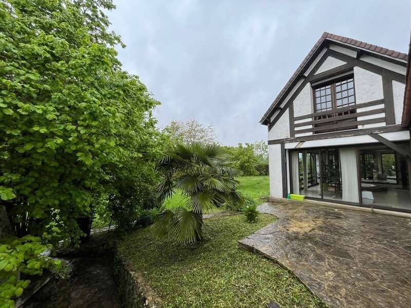 230 m² habitable, garage de 150 m² et terrain de 3735 m² a la ferte sous jouarre - photo 12