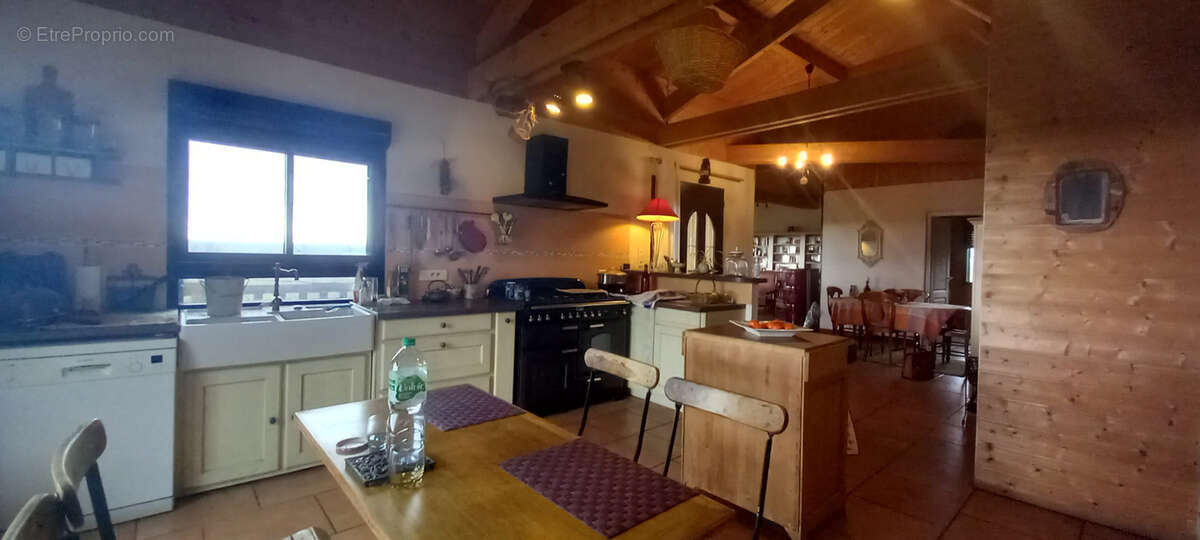 Maison à LABATUT-RIVIERE