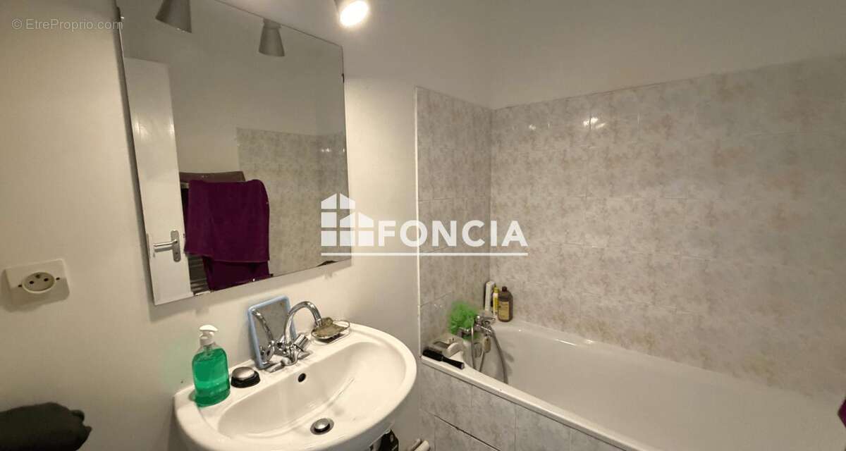 Appartement à LYON-5E