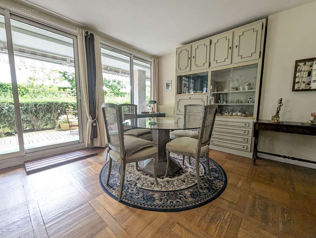Appartement à FONTENAY-SOUS-BOIS