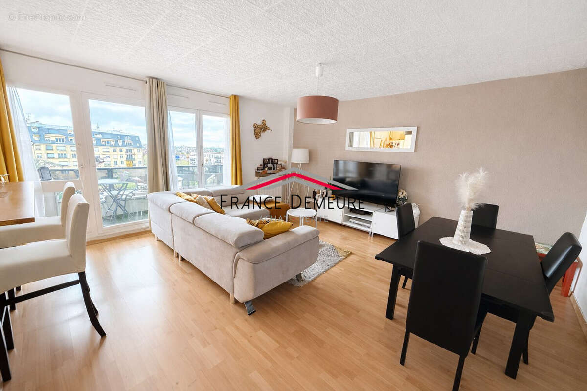 Appartement 70 m² à Franconville  - photo 5