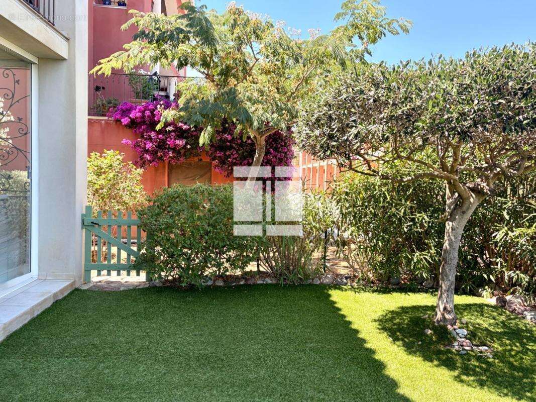 Appartement T2 avec vue mer, terrasse  jardin – Résidence avec piscine - photo 8