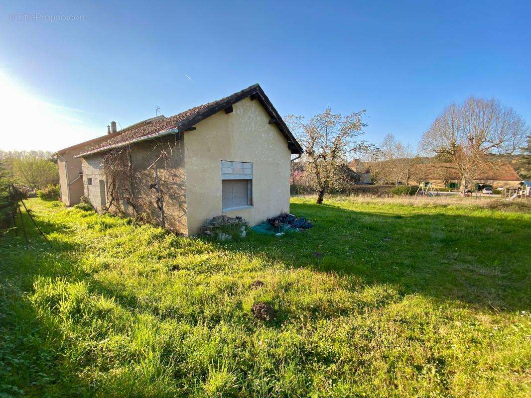 Maison à TREMOLAT