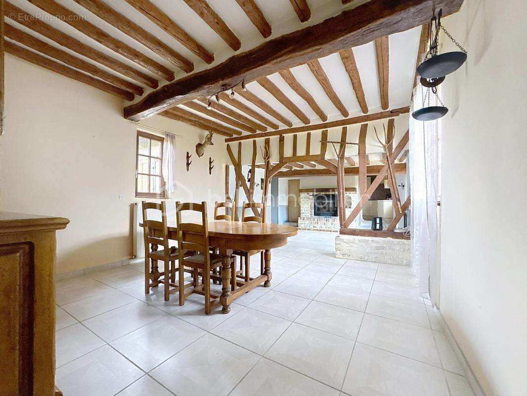 Maison à VIMOUTIERS