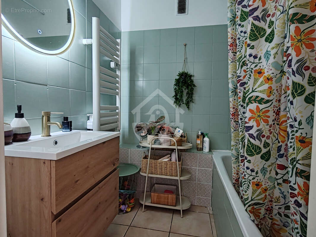 Appartement à BOURG-LES-VALENCE