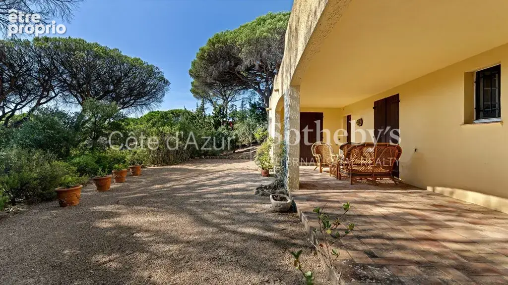 Sainte Maxime La Nartelle, propriété proche de la plage avec potentiel de construction - photo 12