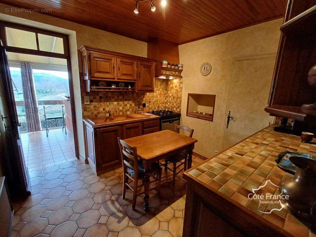 Maison à SAINT-PRIVAT