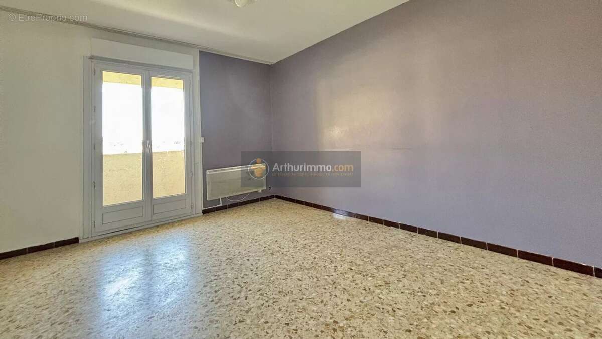 Appartement à LE MUY