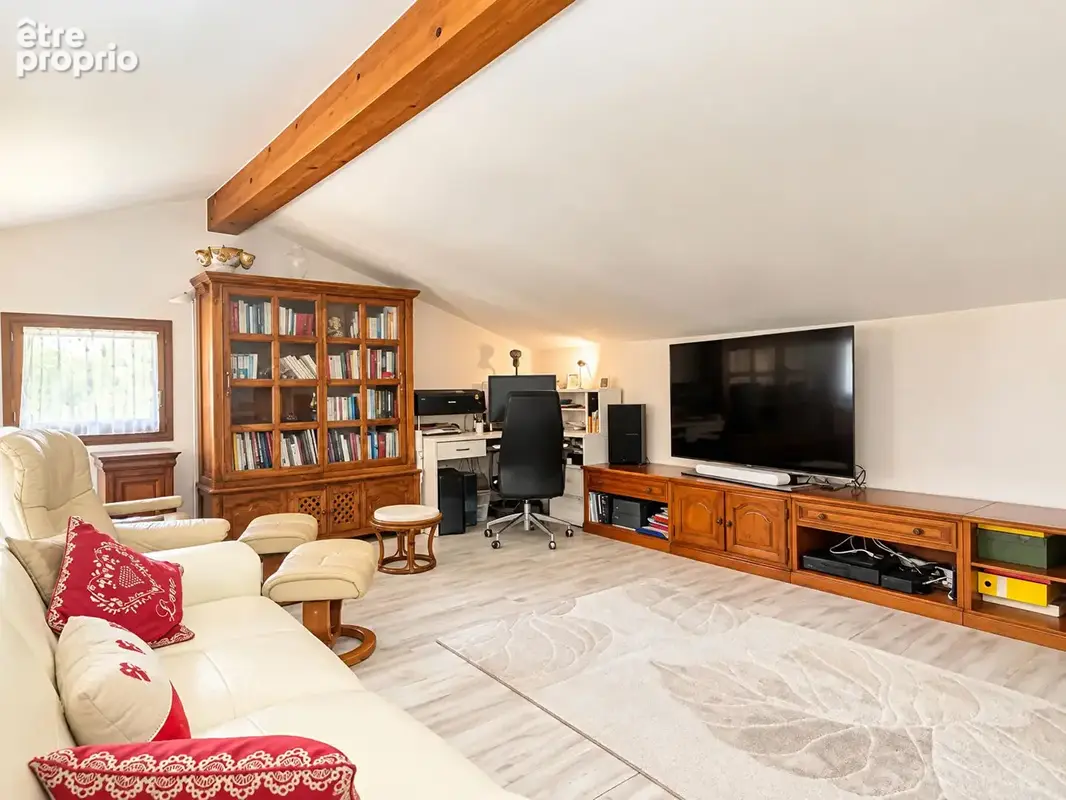 Maison T5 132 m² de plain pied avec piscine au calme - photo 8