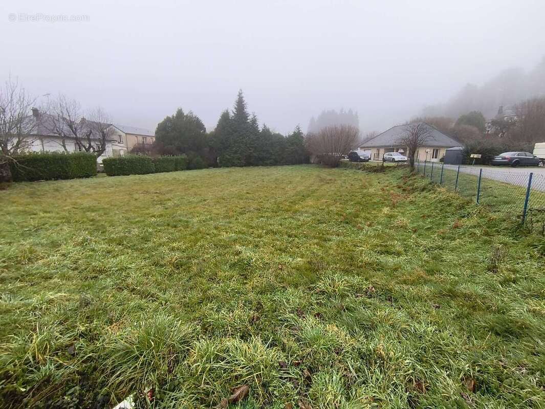 Terrain 1200 m² à Espagnac  - photo 11