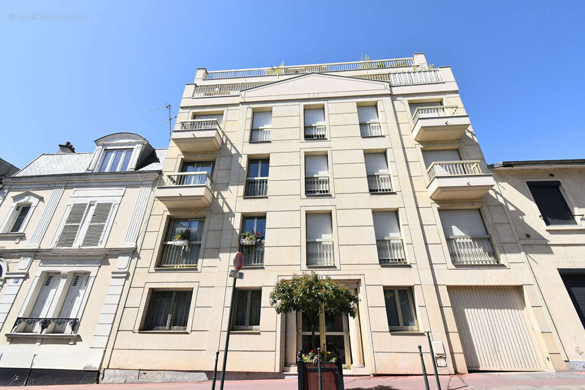 Appartement à ASNIERES-SUR-SEINE