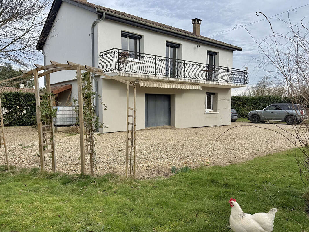 Maison à TOUSSIEUX