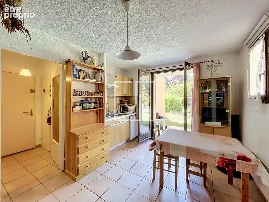 À vendre à Jausiers 04850, studio avec terrasse - photo 2