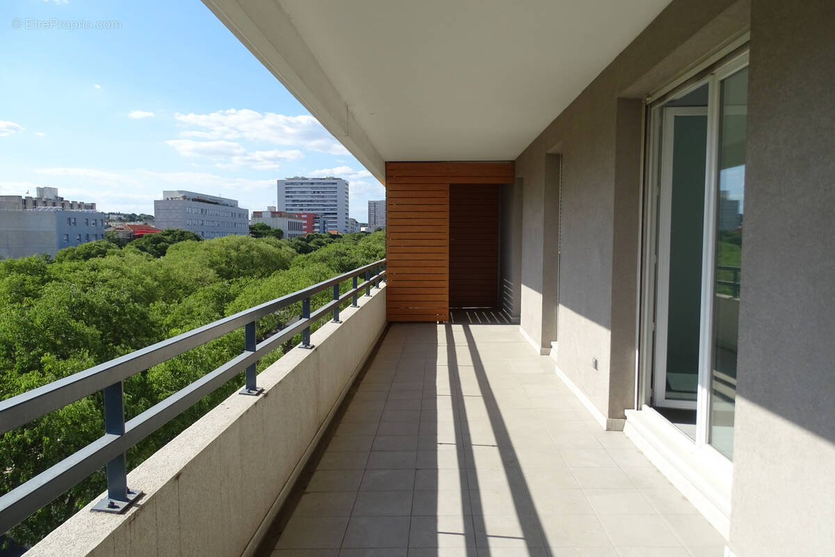 Appartement à NIMES