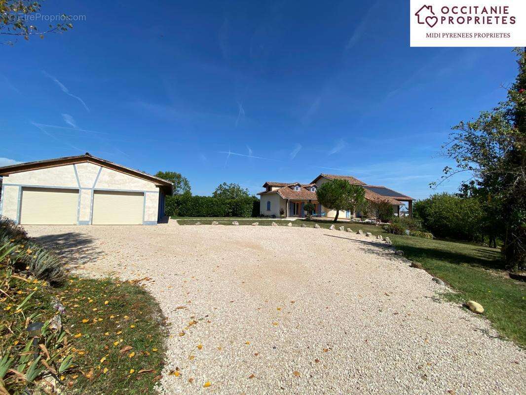 Maison à CARLA-BAYLE