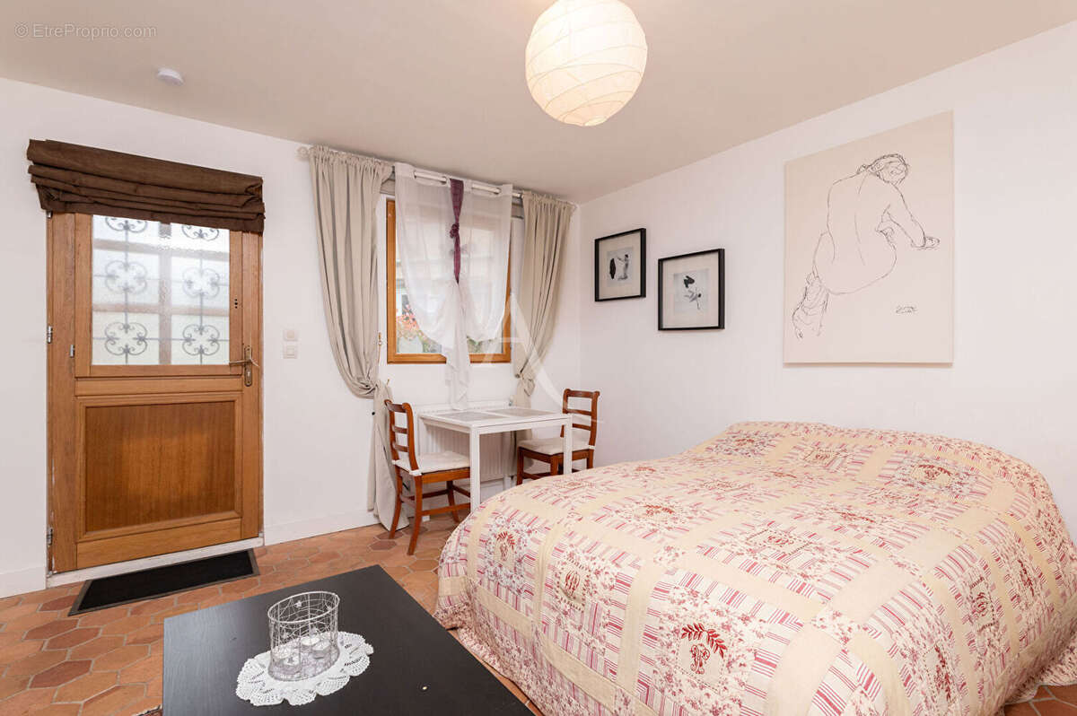 Maison à ETREPAGNY