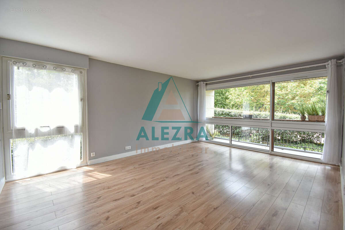 Appartement 86 m² à La Celle-Saint-Cloud  - photo 2
