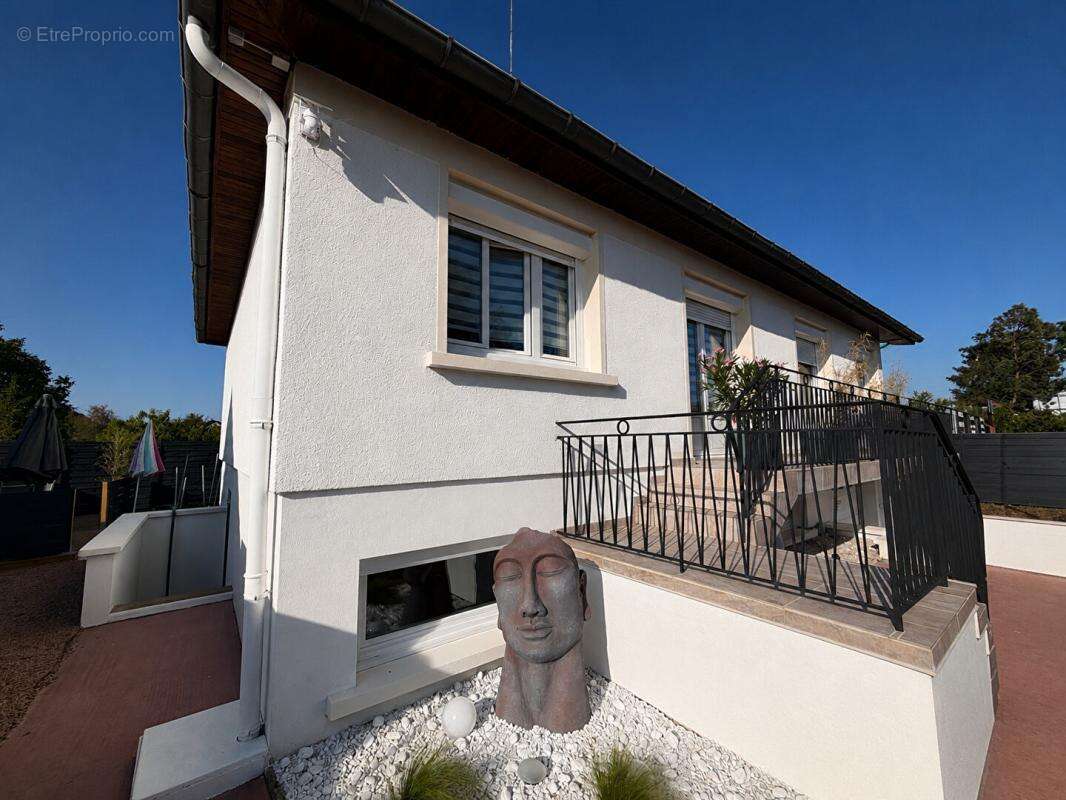 Maison sur sous sol rénovée à Nevers - photo 2