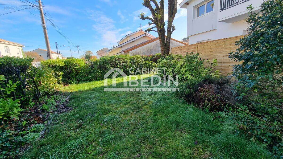 Appartement à PESSAC