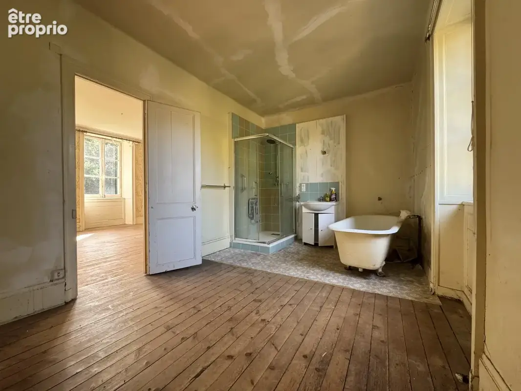 Jolie maison en pierres avec jardin et dependances a renover - photo 17