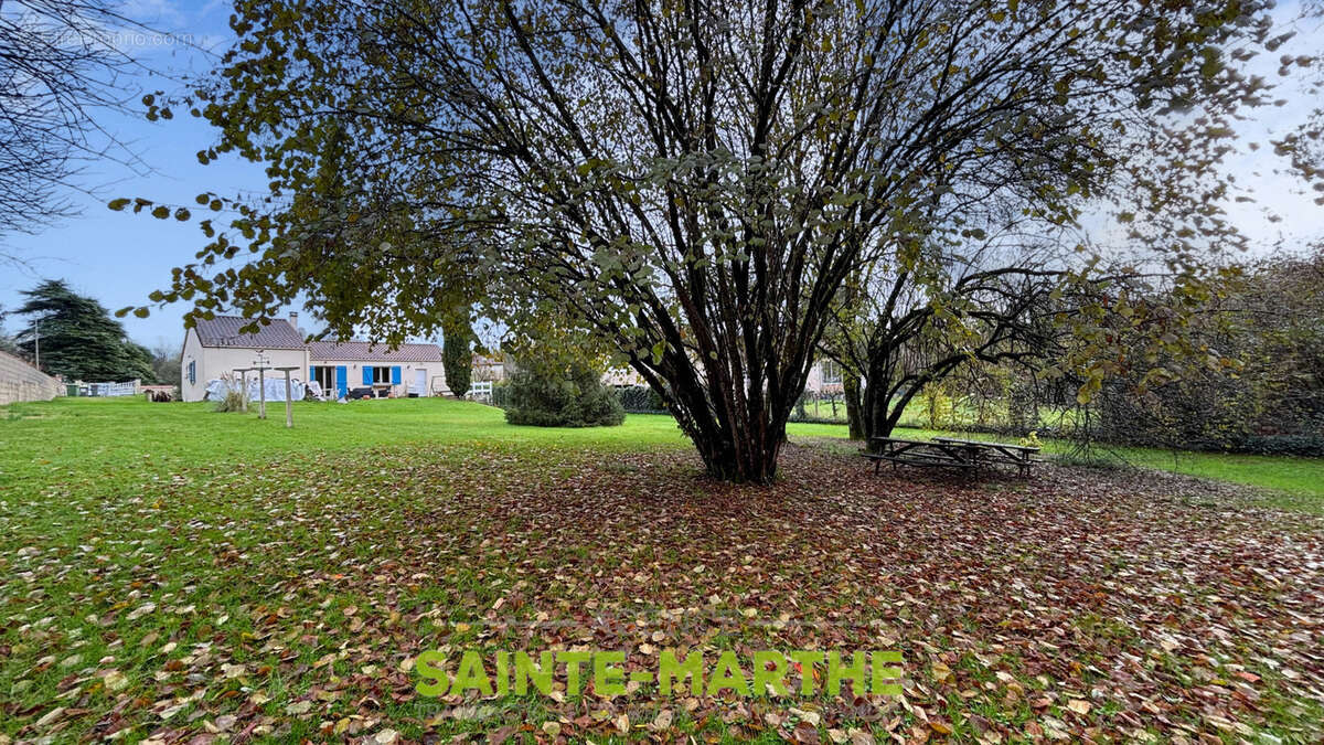 Niort Nord. Pavillon de plain pied, 3 chambres, jardin et garage. - photo 13