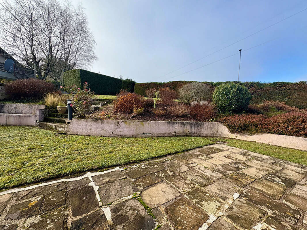 Maison à SAINT-NABORD