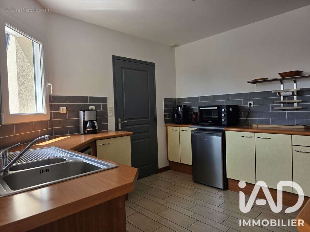 Maison 142 m² à Yffiniac  - photo 6