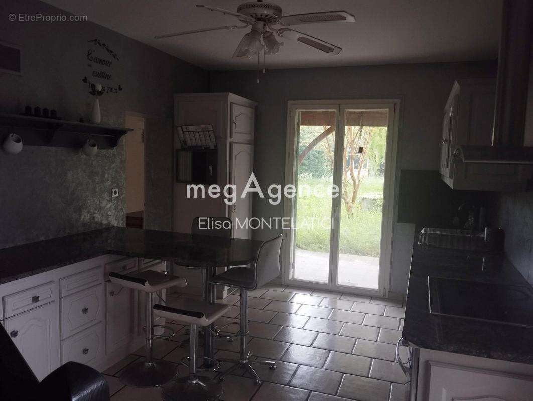 Maison à LES EGLISOTTES-ET-CHALAURES