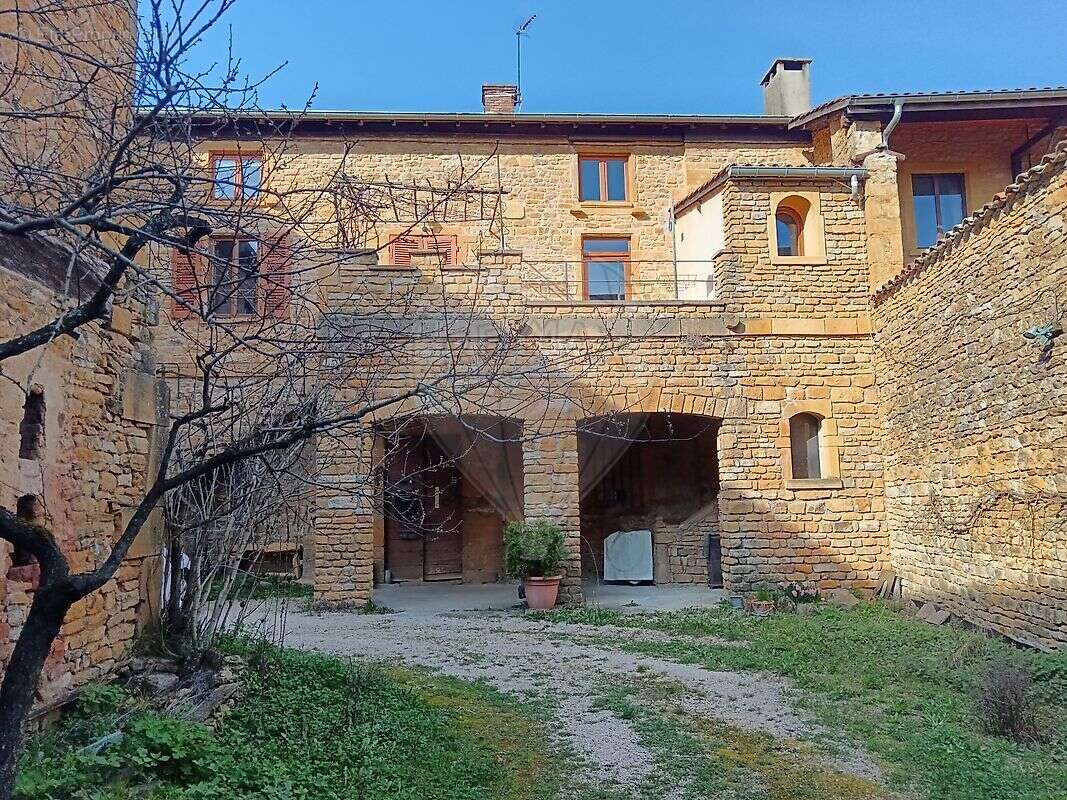 Maison à THEIZE