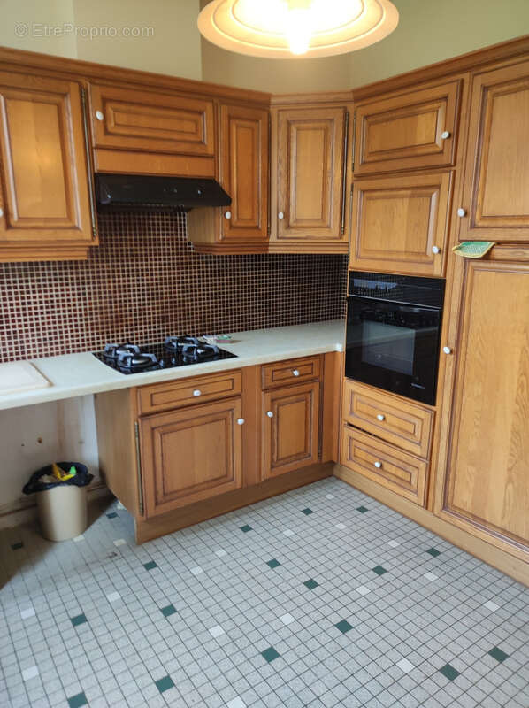 Maison à SAINT-YRIEIX-LA-PERCHE