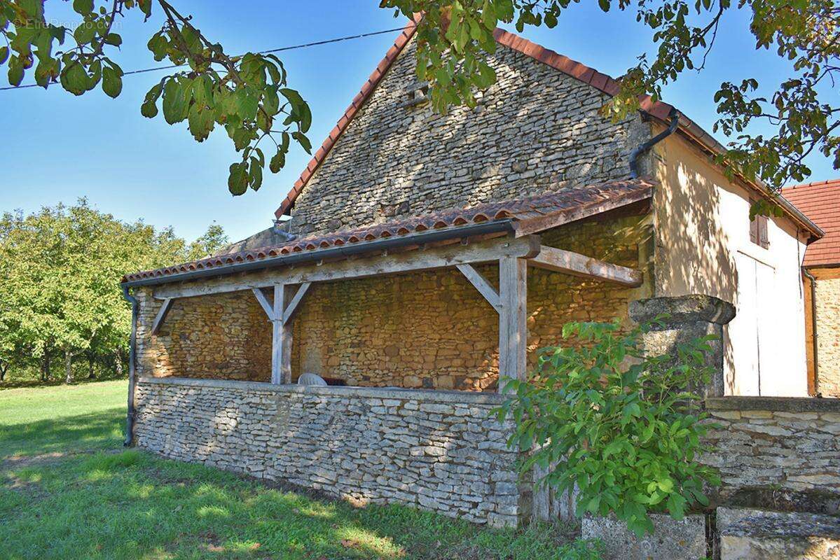 Maison à SAINT-CREPIN-ET-CARLUCET