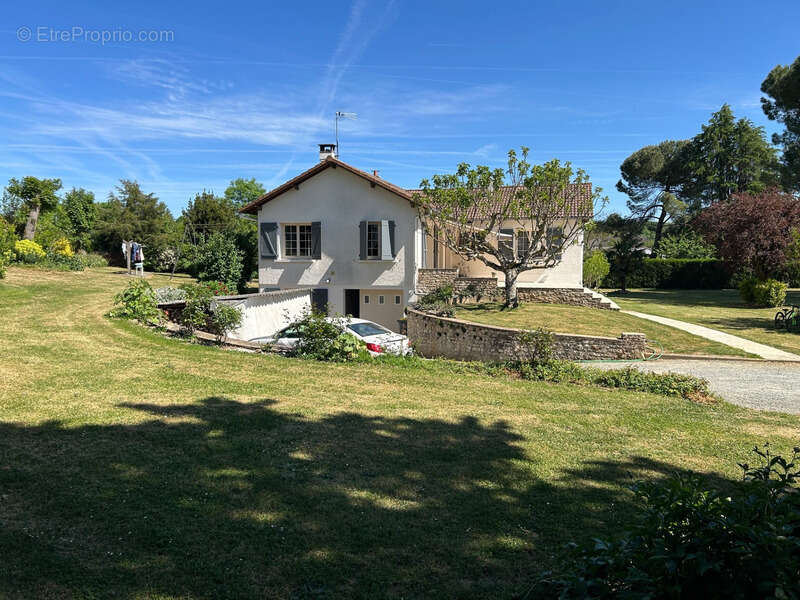 Maison à SAIVRES