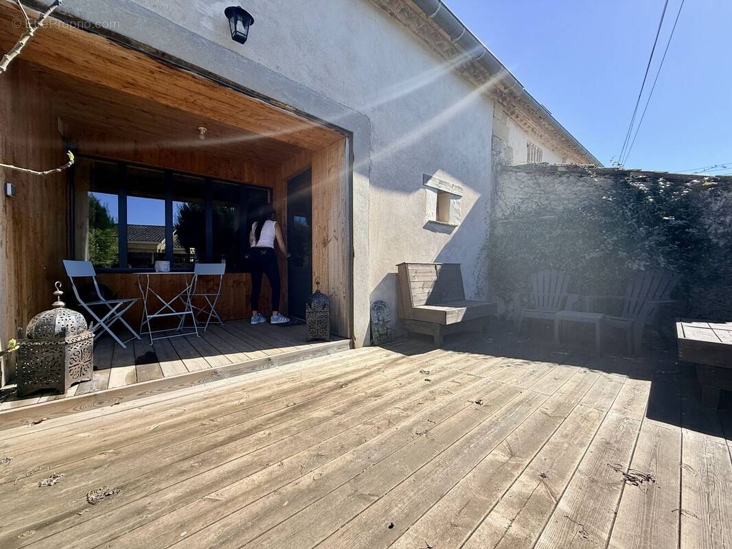 Photo 1 - Maison à LAMOTHE-LANDERRON