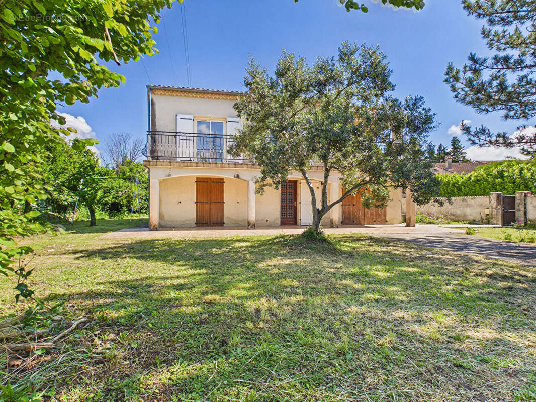 Maison à MONTELIMAR