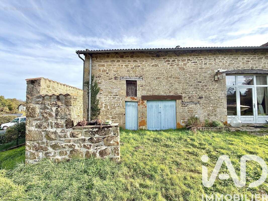 Photo 3 - Maison à PEYRAT-LE-CHATEAU