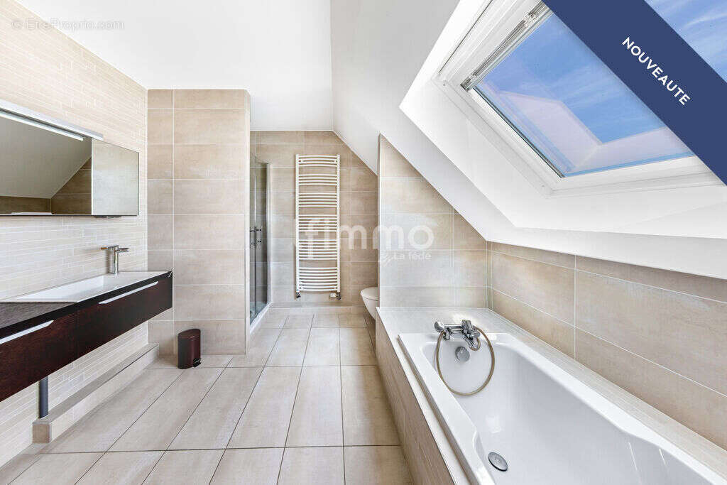 Villa avec piscine, parc paysager et prestations premium. Kembs - photo 17
