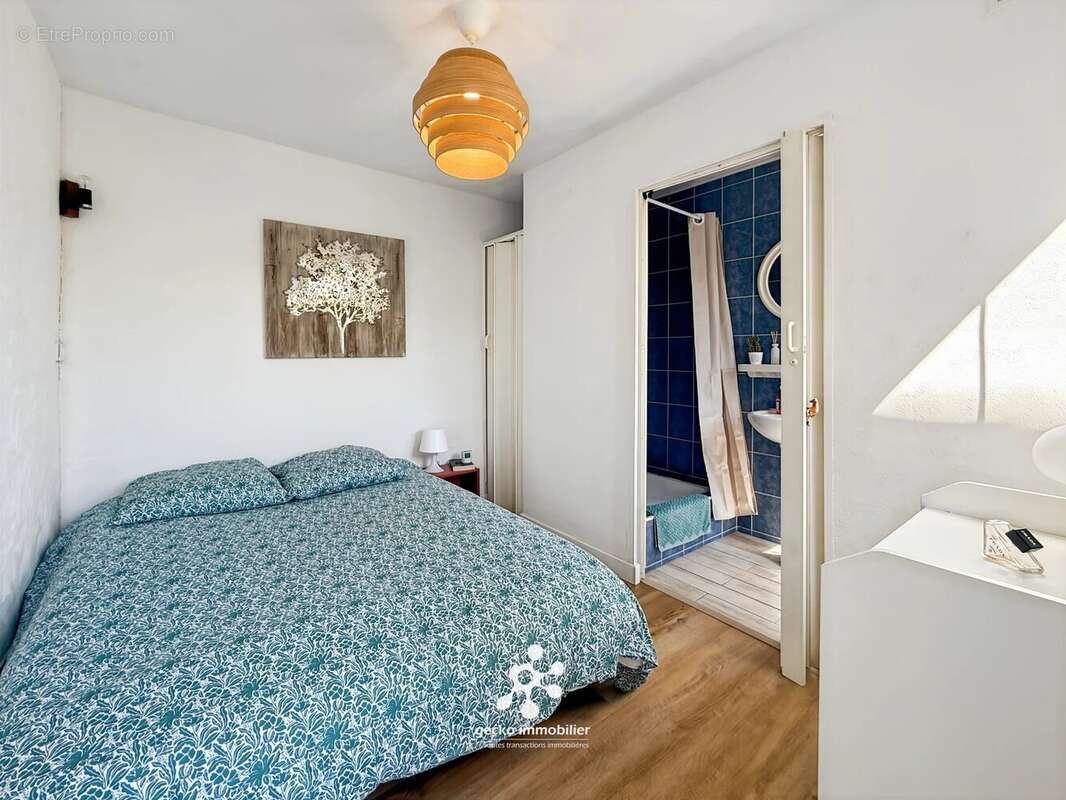4 pièces en rez de jardin avec garage - photo 7